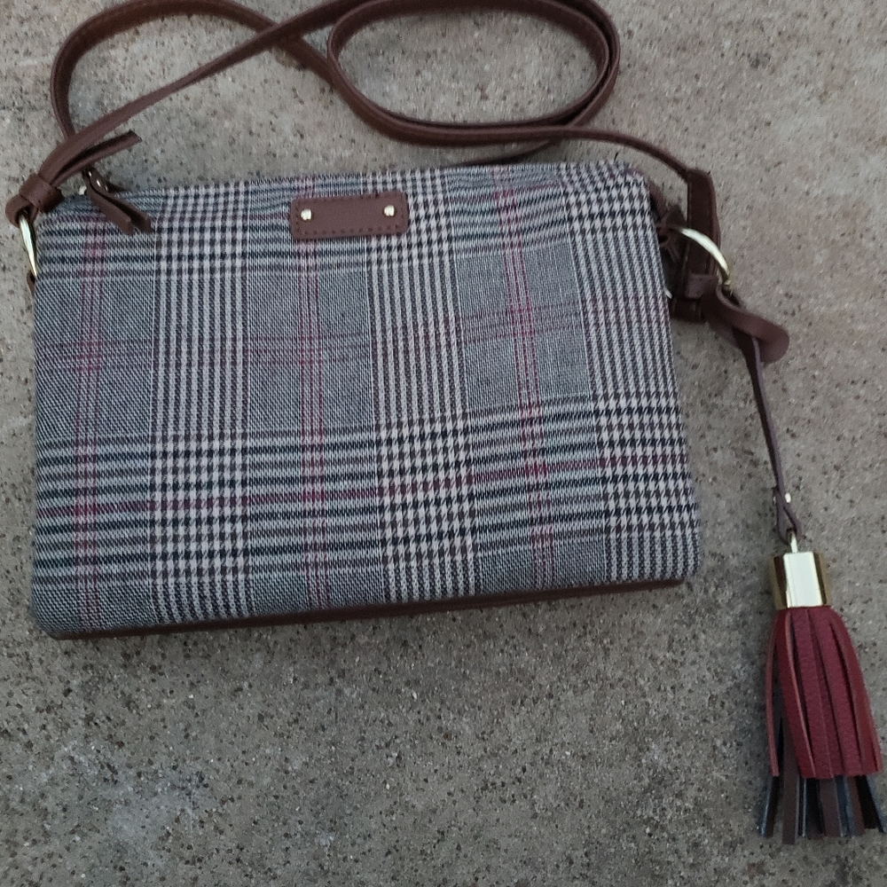 Crossbody purse
